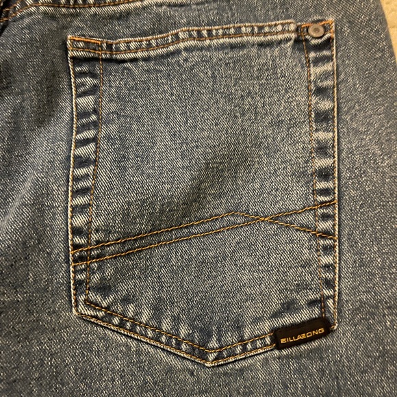 Men's Blue Jeans - Picture 3 of 12
